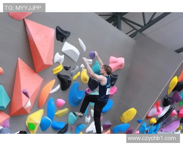 国家攀岩中心落成开放,设备达国际一流水准