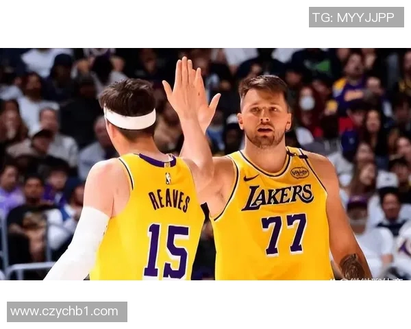 昔日恩怨再现！湖人与老队友狭路相逢